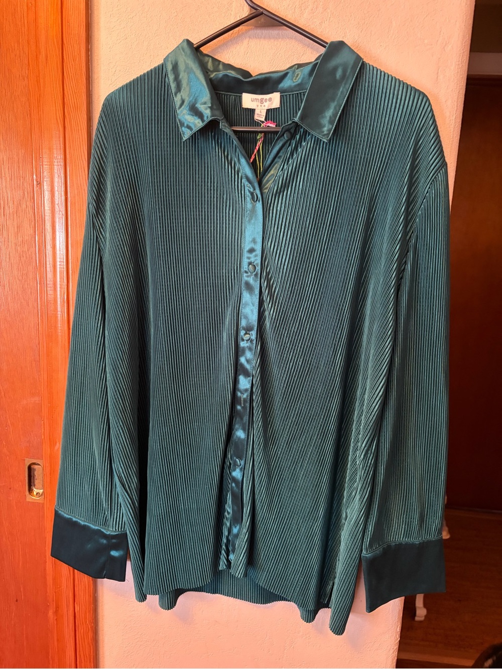 Umgee Teal Satin-Trim Pleated Button-Up Blouse - Picture 1 of 2